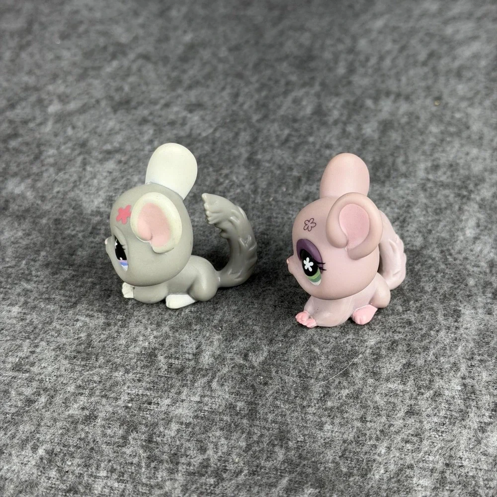 Hasbro Littlest Pet Shop 495 630 Chinchilla Figures Lot 2 Gray‎ Pink 2007 LPS